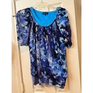 Karen Kane‎ plus size tops in size 2X.  2 separate tops one tank underneath